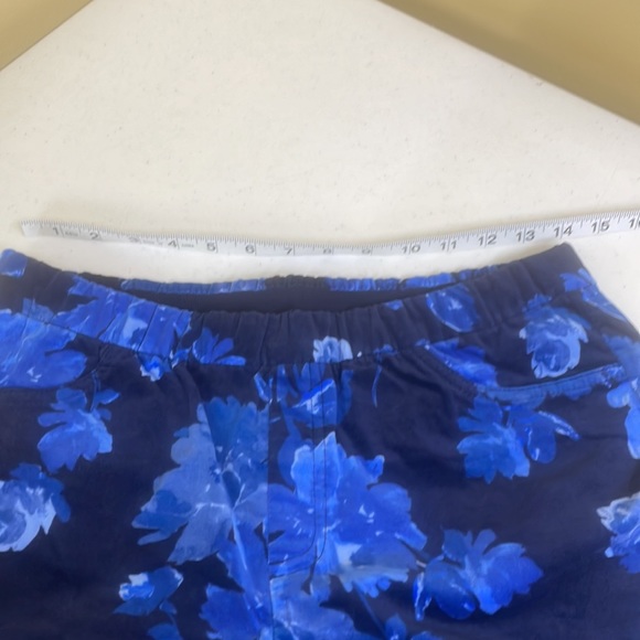New Isaac Mizrahi Blue Floral Print Velvet Stirrup Pants Size 10P Adjustable - Picture 11 of 16